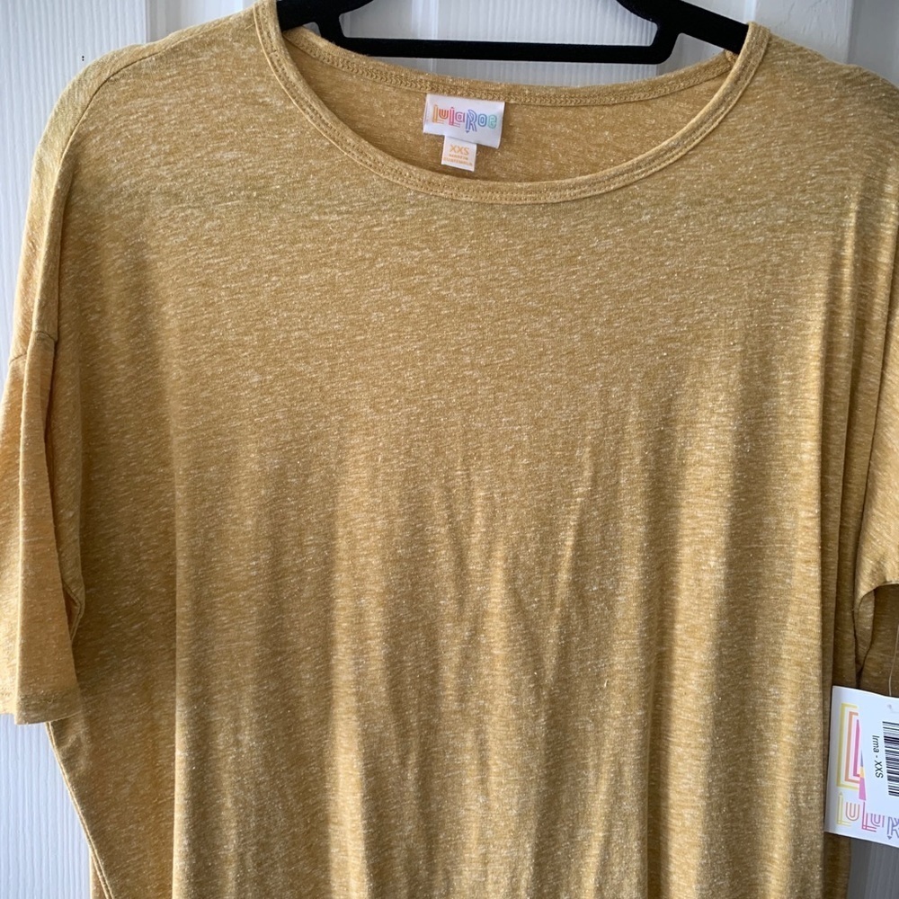 Tunic Top 💛 - Picture 2 of 4